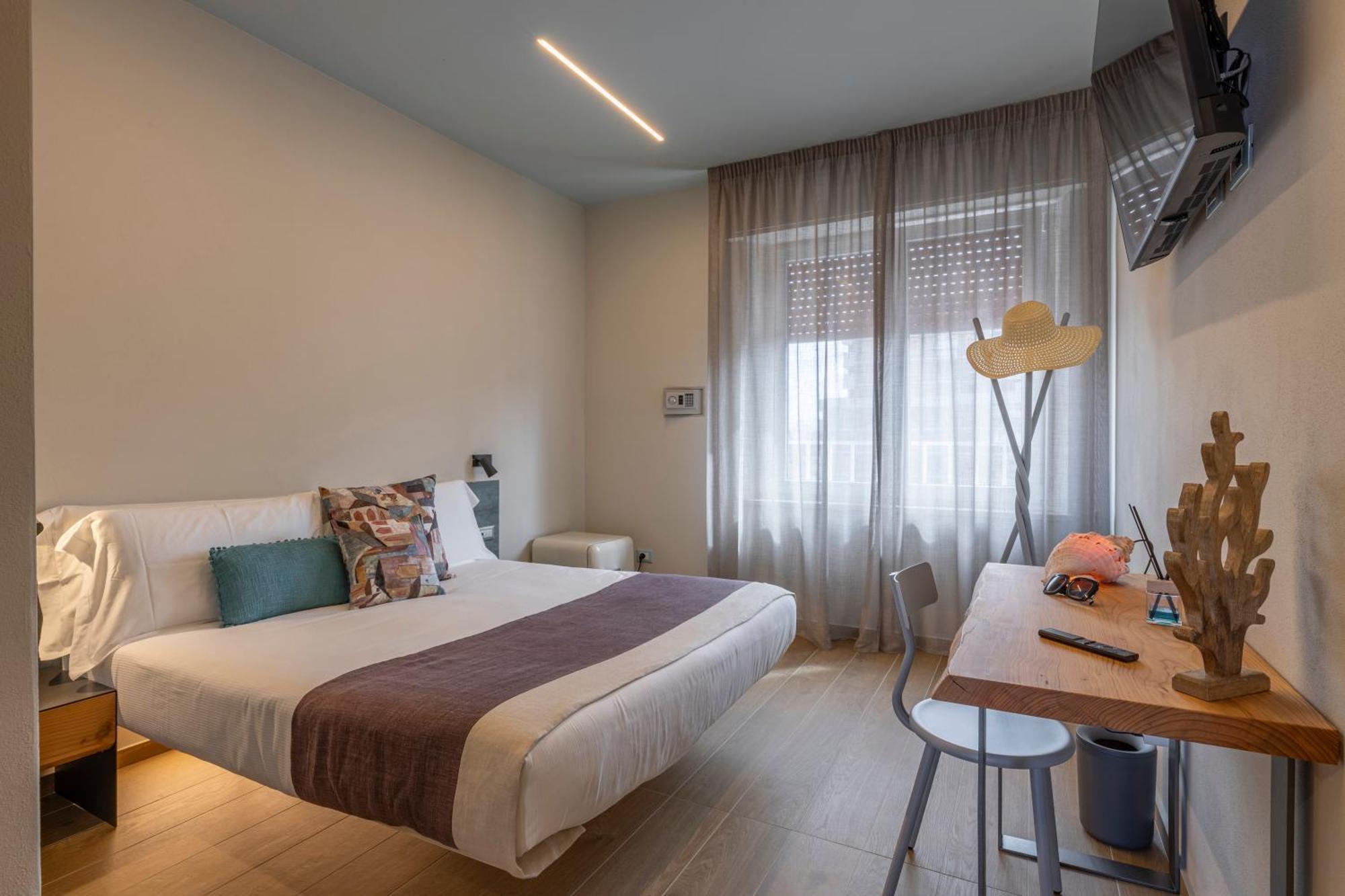 Luci Sul Mare -Boutique Rooms Follonica Exterior foto