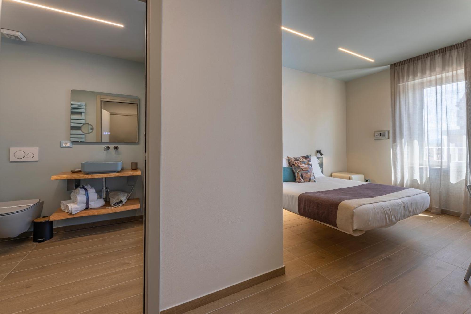 Luci Sul Mare -Boutique Rooms Follonica Exterior foto