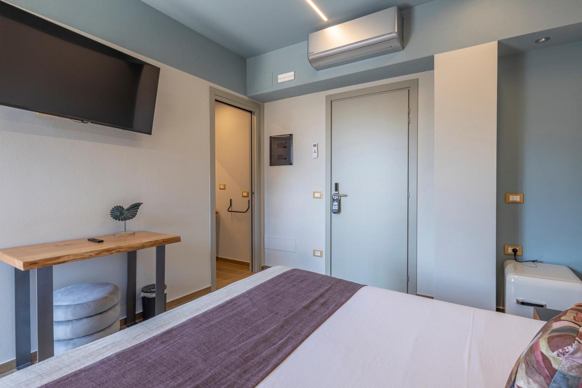 Luci Sul Mare -Boutique Rooms Follonica Exterior foto